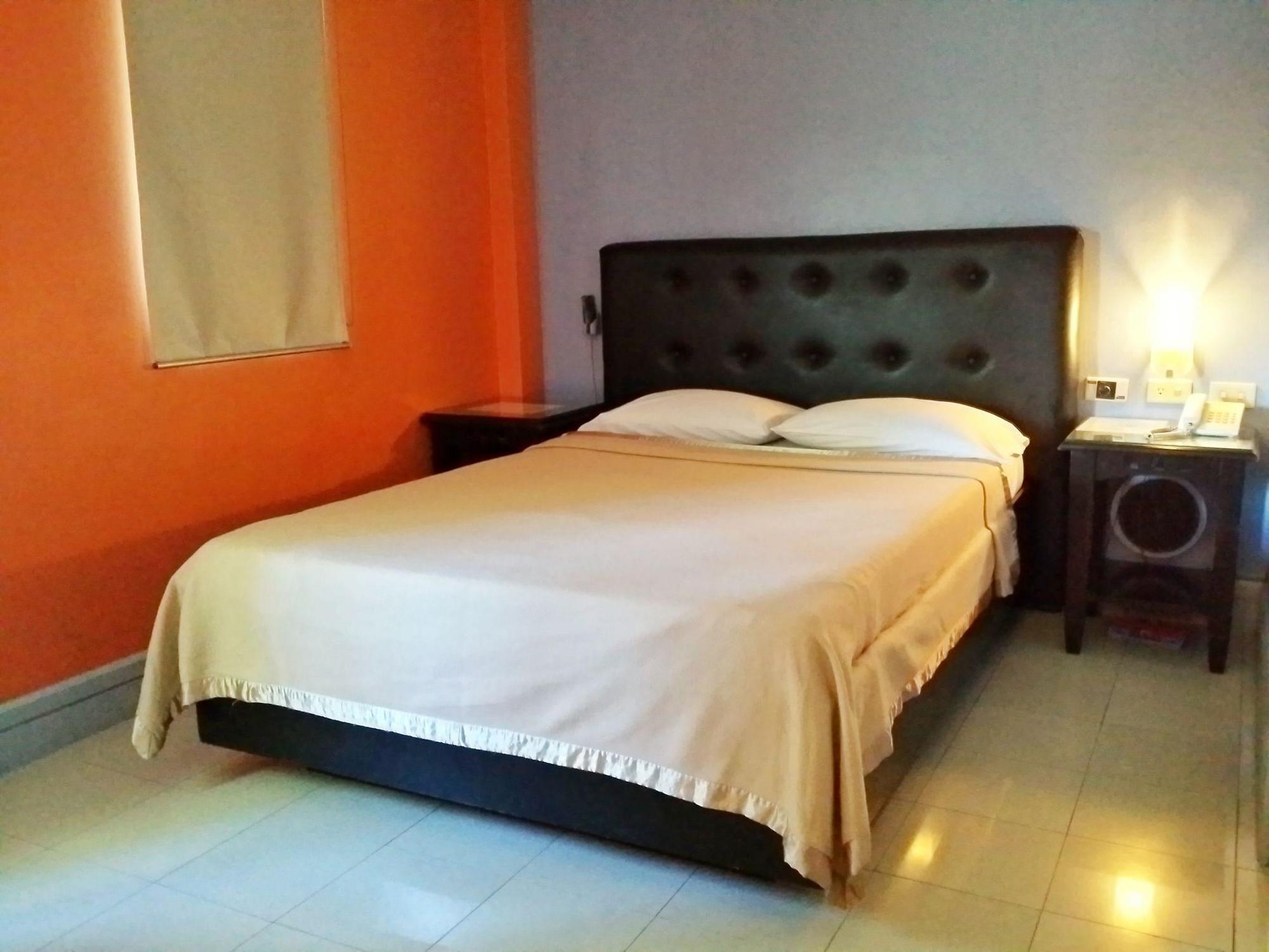 Jardin De Rosal Hotel Pasig City Buitenkant foto