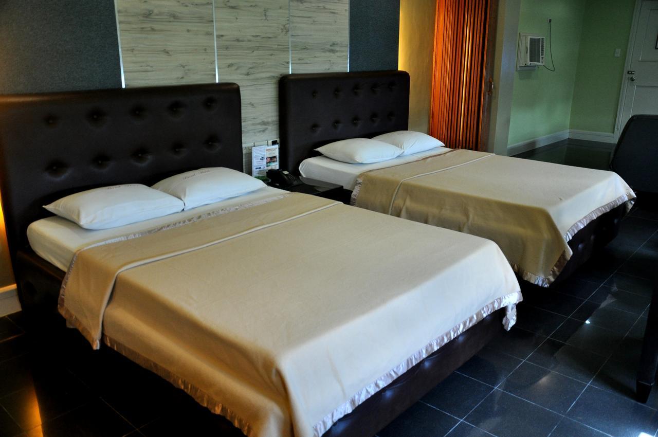 Jardin De Rosal Hotel Pasig City Buitenkant foto