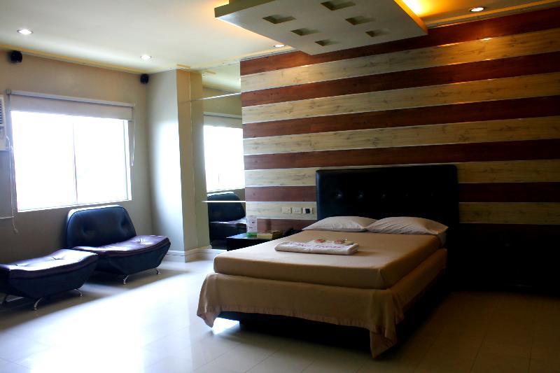 Jardin De Rosal Hotel Pasig City Buitenkant foto